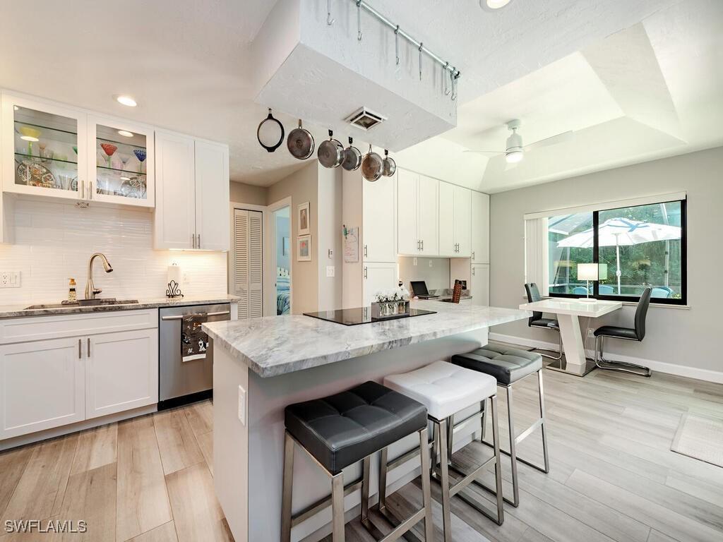354 Hidden Valley Dr., Naples, FL 34113