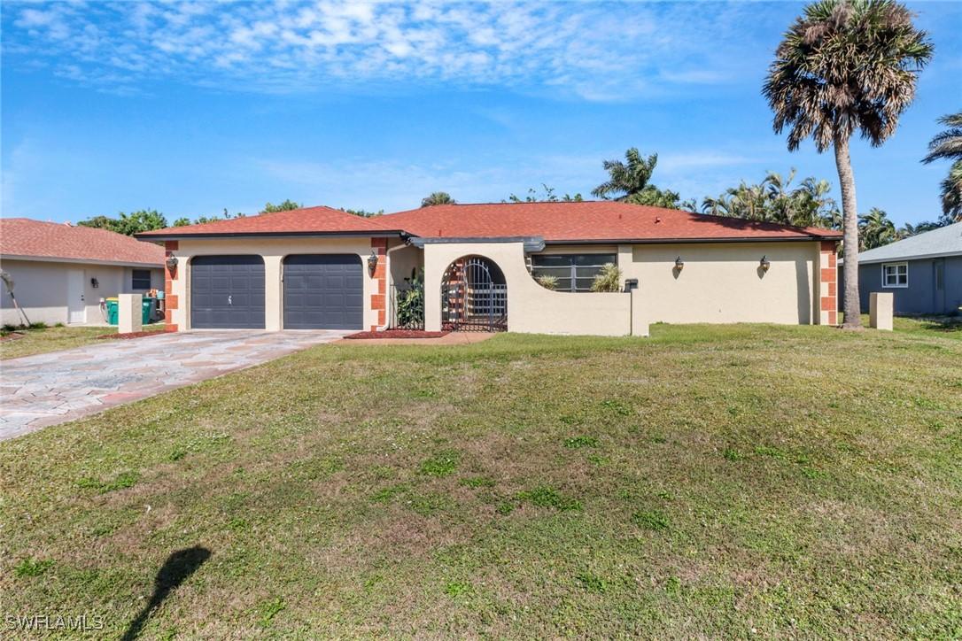 173 Pebble Beach Cir., Naples, FL 34113