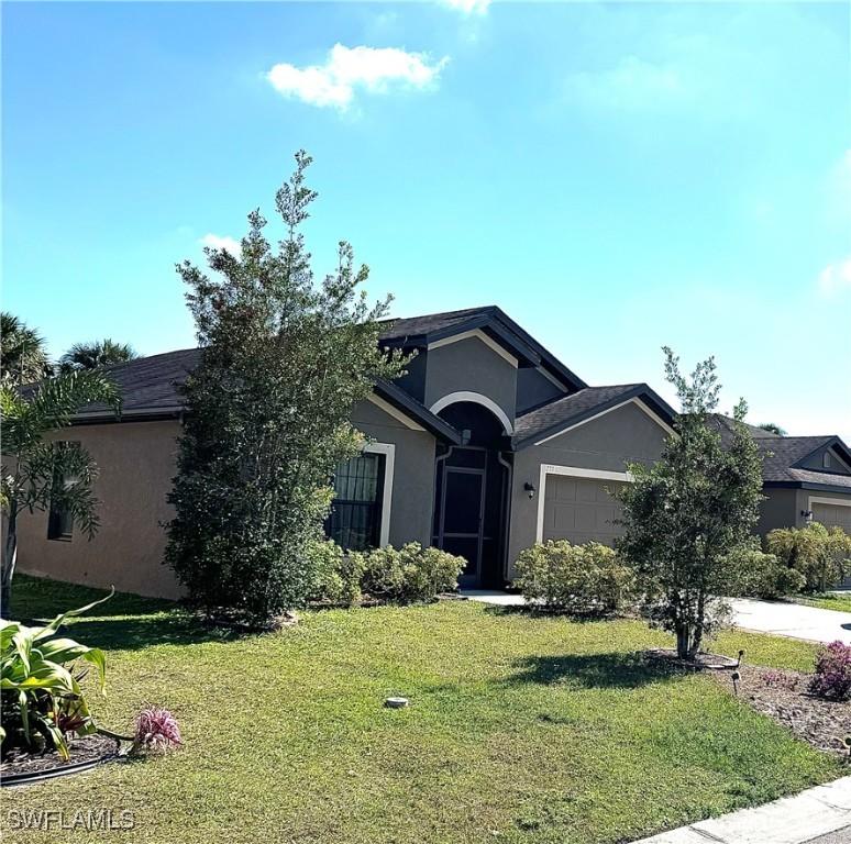 233 Shadow Lakes Dr., Lehigh Acres, FL 33974