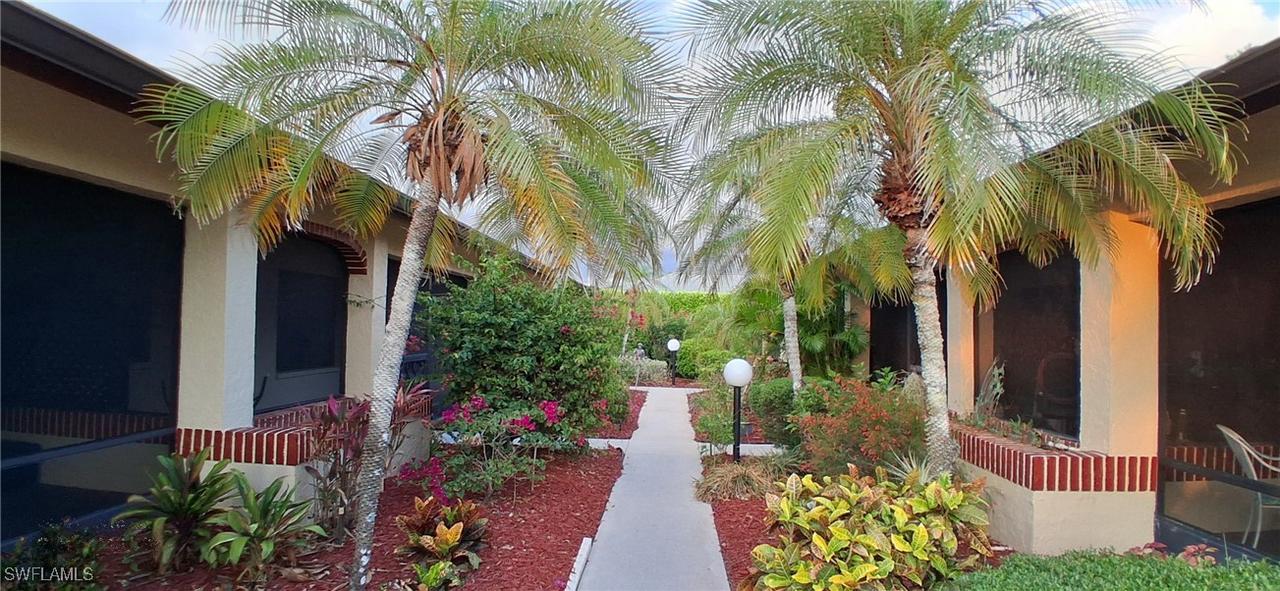 2056 Pine Isle Ln., Naples, FL 34112