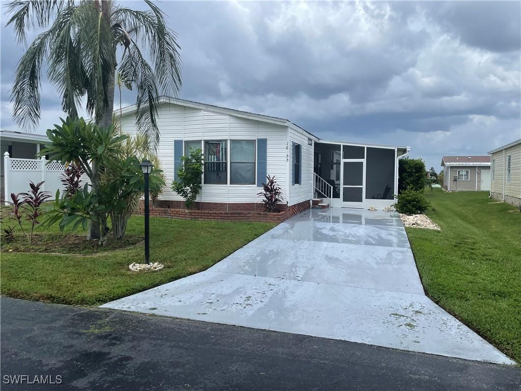 16255 Charleston Ave., Fort Myers, FL 33908