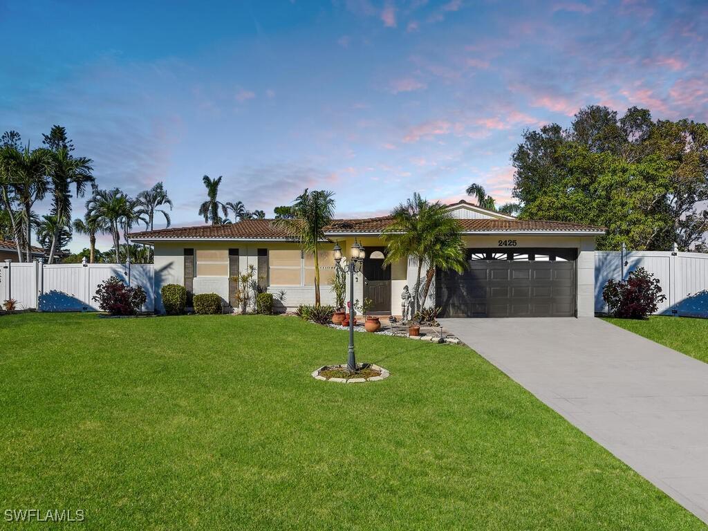 2425 Kent Ave., Fort Myers, FL 33907