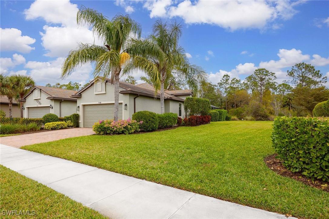 7199 Live Oak Dr., Naples, FL 34114