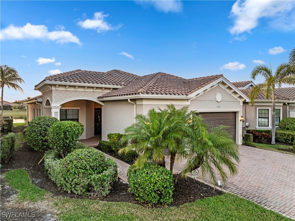 2809 Cinnamon Bay Cir., Naples, FL 34119