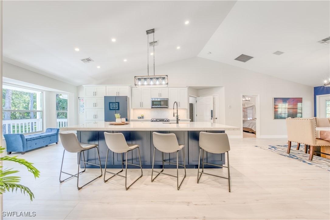 161 7th St., Naples, FL 34117
