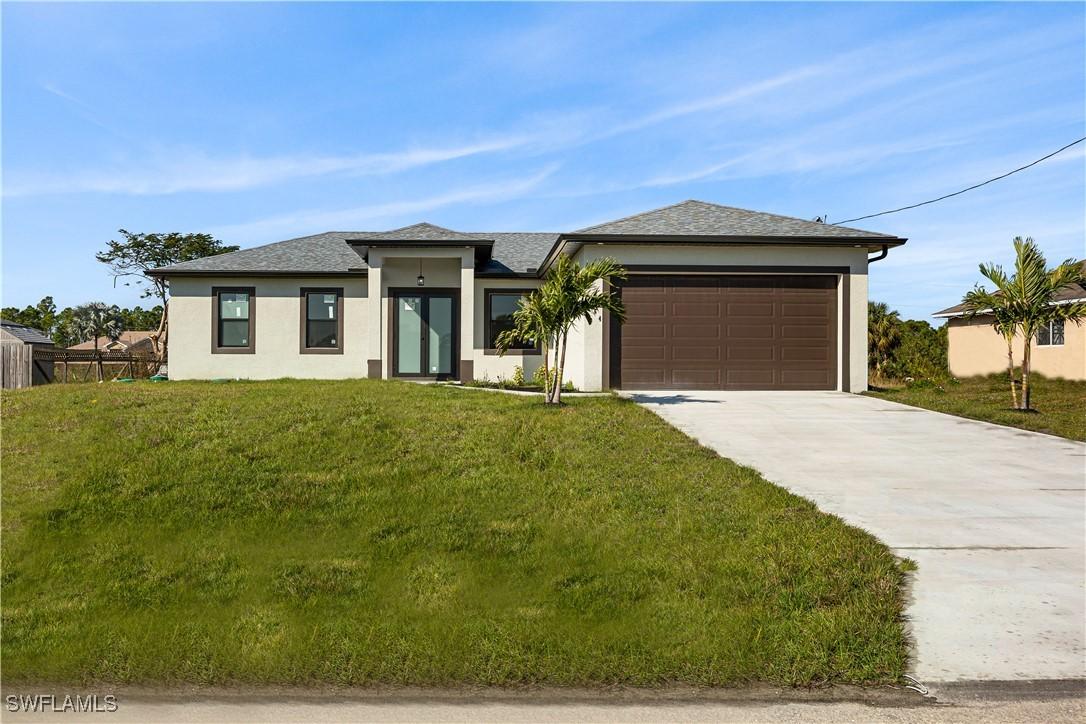 1064 Harwood Ave., Lehigh Acres, FL 33974