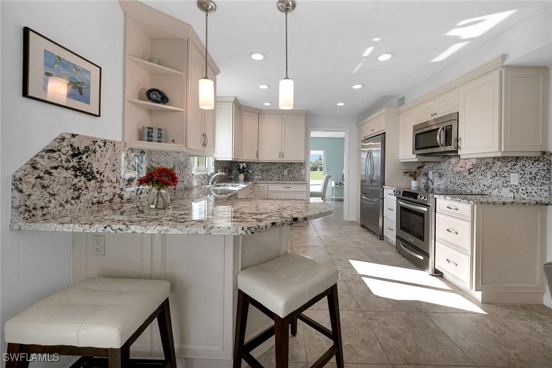 462 Bristle Cone Ln. #32, Naples, FL 34113
