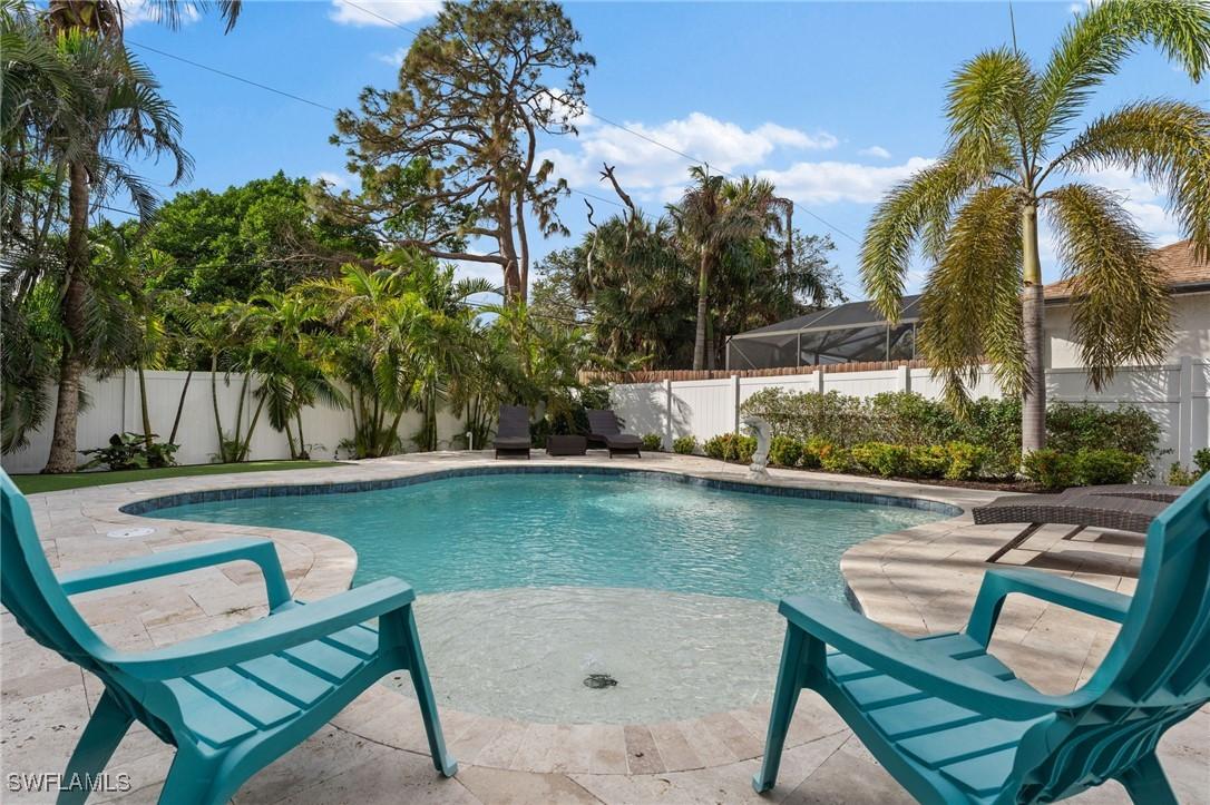 534 97th Ave., Naples, FL 34108
