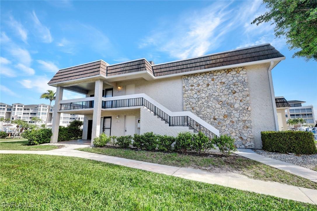 881 Panama Ct. #202, Marco Island, FL 34145