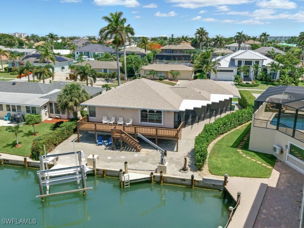 851 Perrine Ct., Marco Island, FL 34145