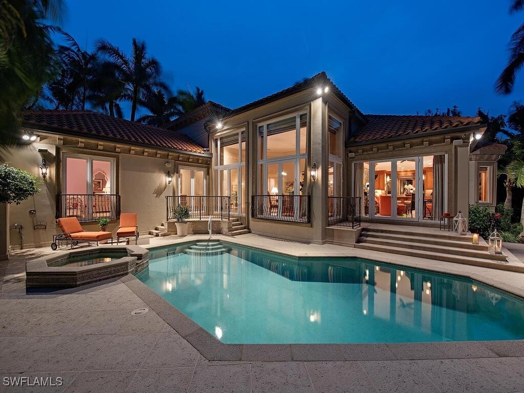 2070 Gordon Dr., Naples, FL 34102