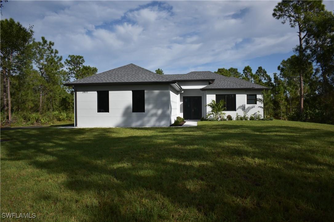 3709 64th Ave., Naples, FL 34120