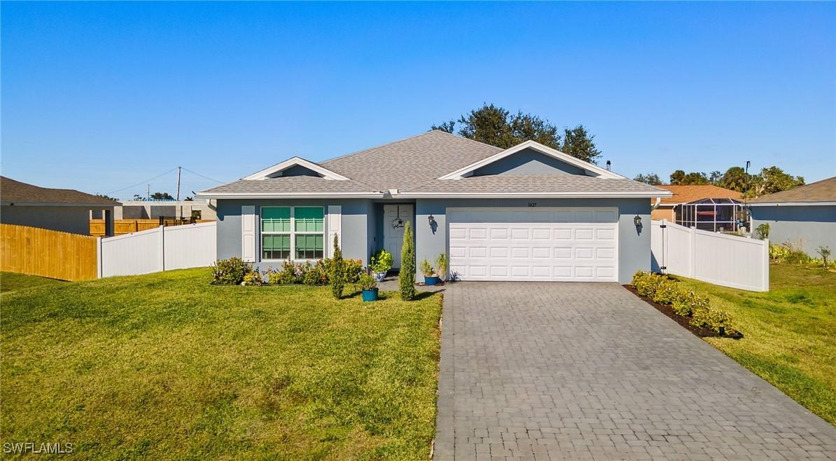 1427 NE 33rd Ter., Cape Coral, FL 33909