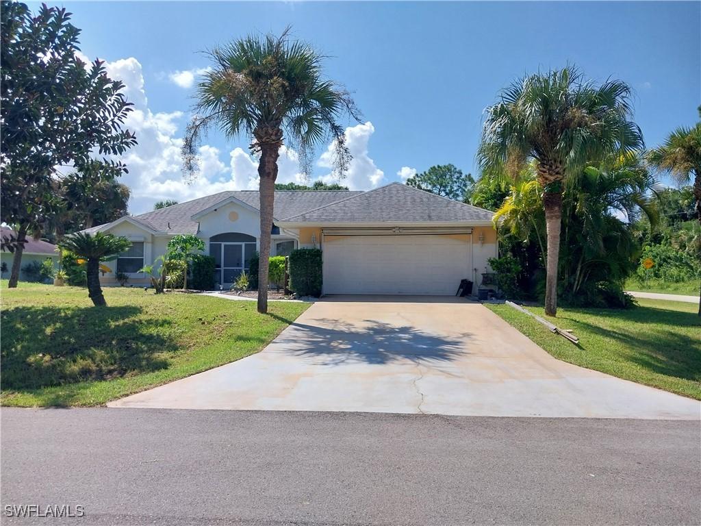 425 Sheldon Ave., Lehigh Acres, FL 33936
