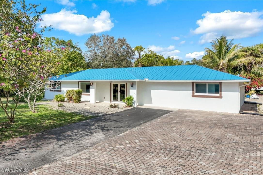 5175 Green Blvd., Naples, FL 34116