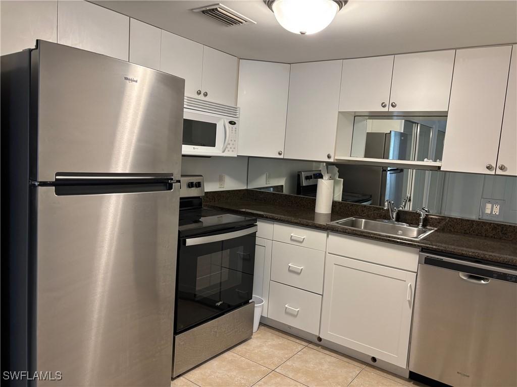 975 9th Ave. #5, Naples, FL 34102