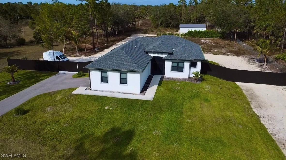 2451 10th Ave., Naples, FL 34117