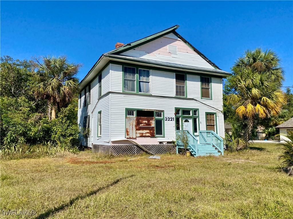 3221 Edgewood Ave., Fort Myers, FL 33916
