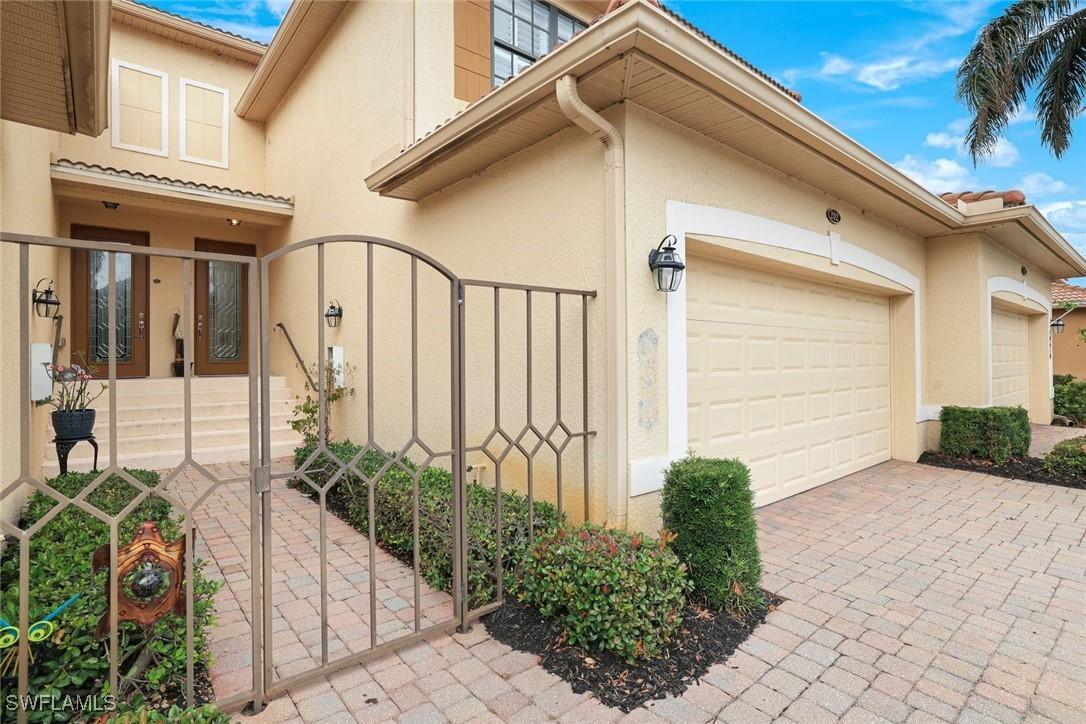 10610 Smokehouse Bay Dr. #202, Naples, FL 34120