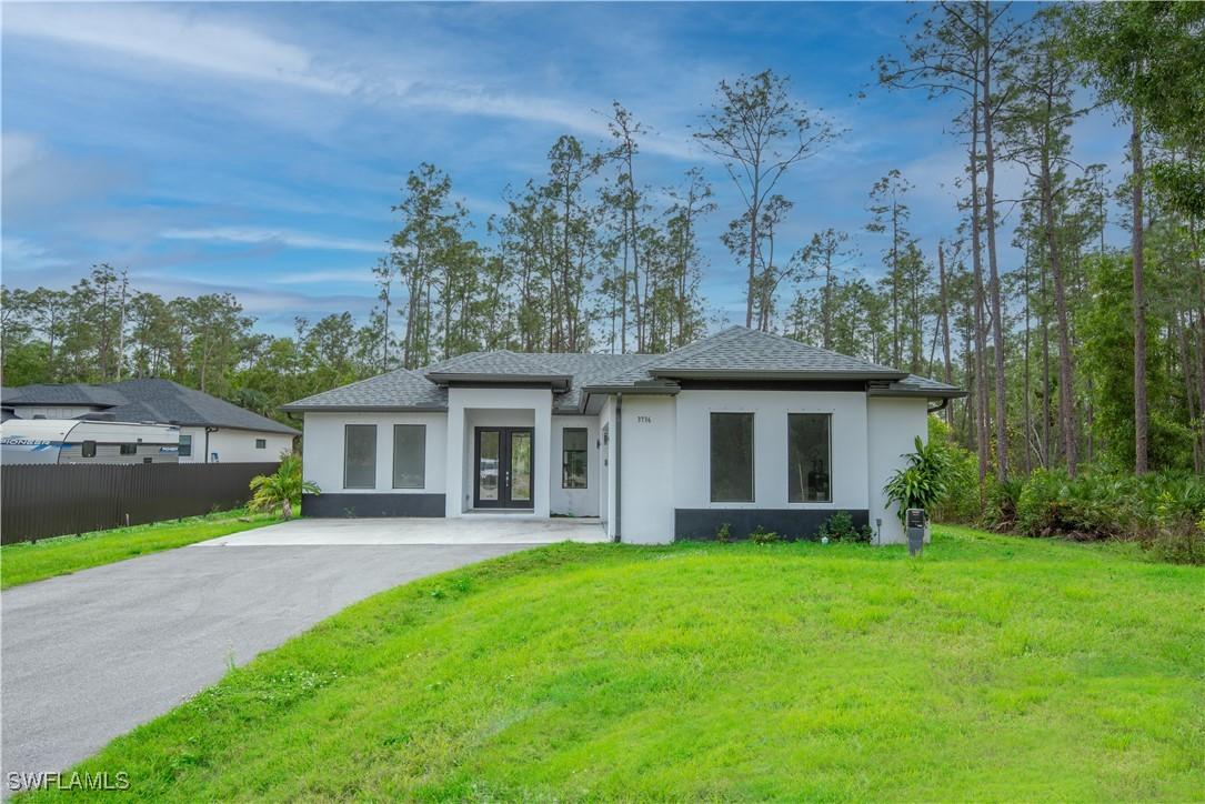 3736 2nd Ave., Naples, FL 34117
