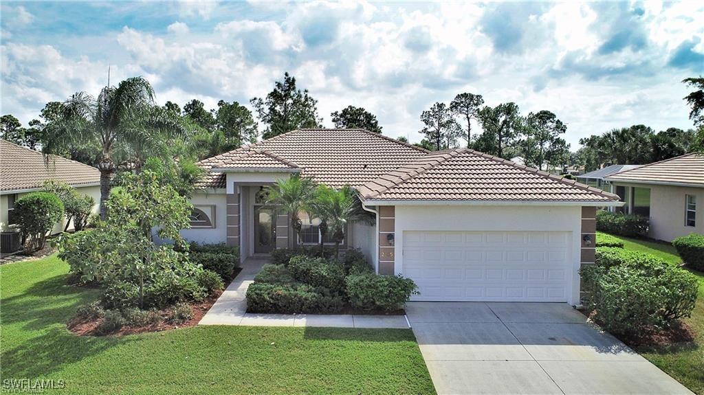 2245 Hampstead Ct., Lehigh Acres, FL 33973