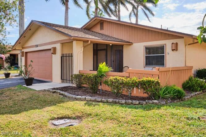 6480 Royal Woods Dr., Fort Myers, FL 33908