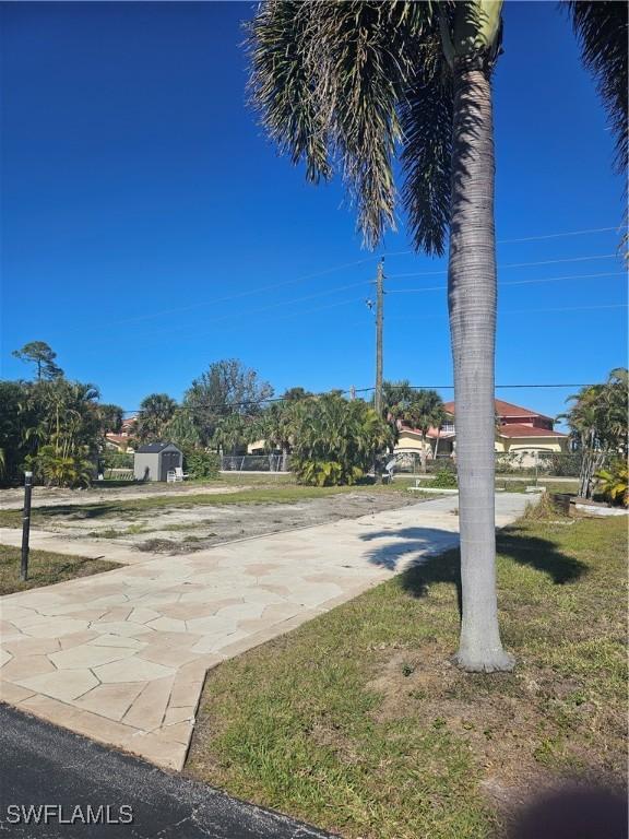 22 Williamsburg Way, Fort Myers, FL 33908