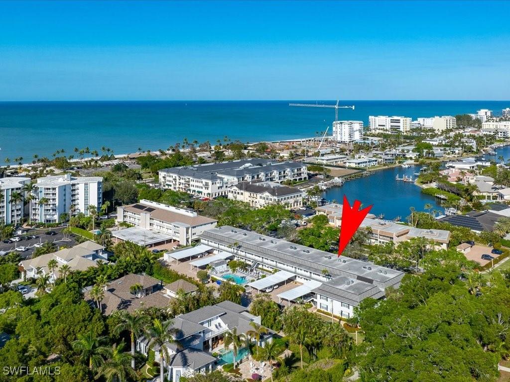 282 Banyan Blvd., Naples, FL 34102