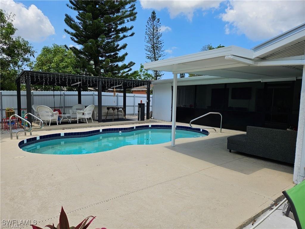 2000 45th Ter., Naples, FL 34116