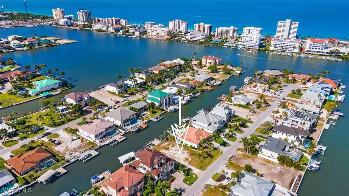 362 Trade Winds Ave., Naples, FL 34108