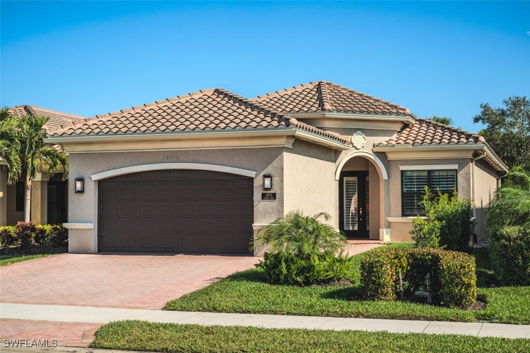 13670 Mandarin Cir., Naples, FL 34109
