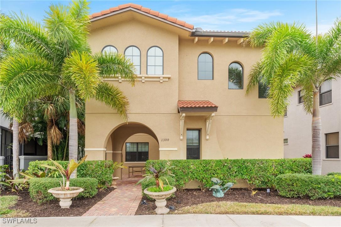 1300 Kendari Ter., Naples, FL 34113