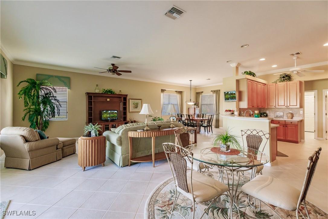 8286 Shorecrest Dr., Fort Myers, FL 33912
