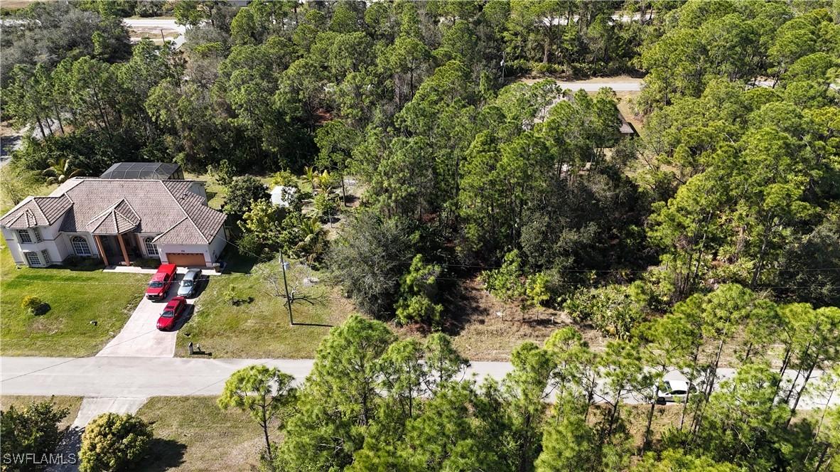 2005 Robert Ave., Alva, FL 33920