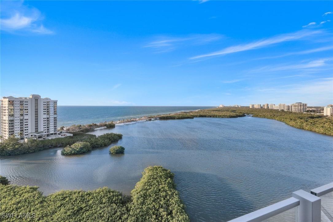 60 Seagate Dr. #1606, Naples, FL 34103