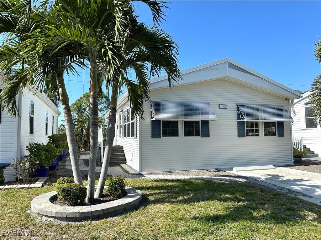20460 Carriage Ct., Estero, FL 33928