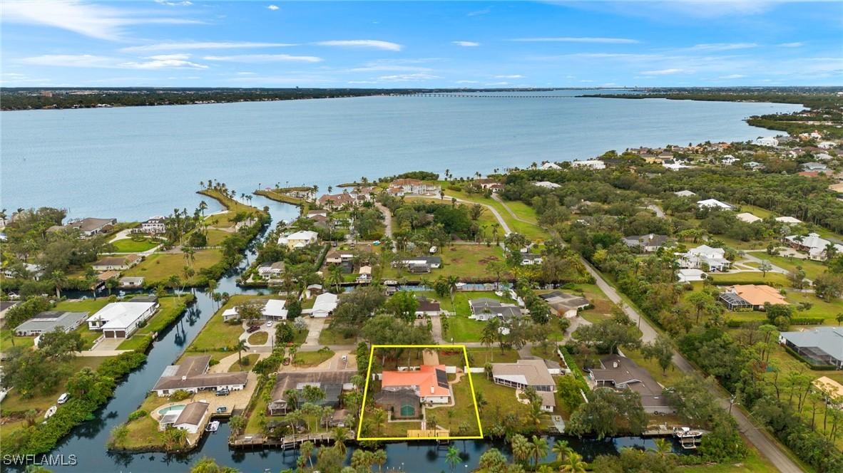 60 Lagoon Dr., North Fort Myers, FL 33903