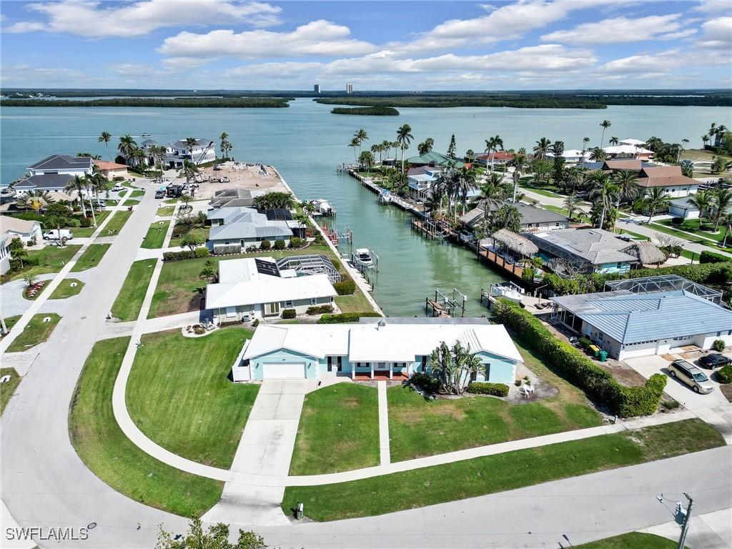 945 Sundrop Ct., Marco Island, FL 34145