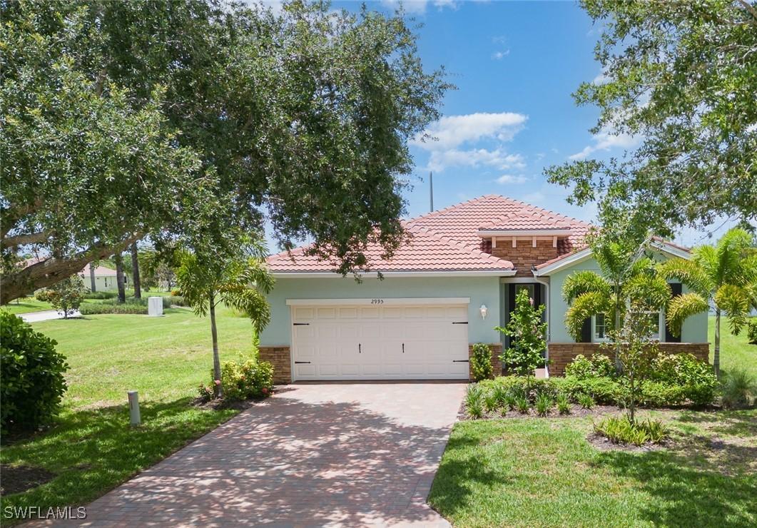 2995 Apple Blossom Dr., Alva, FL 33920