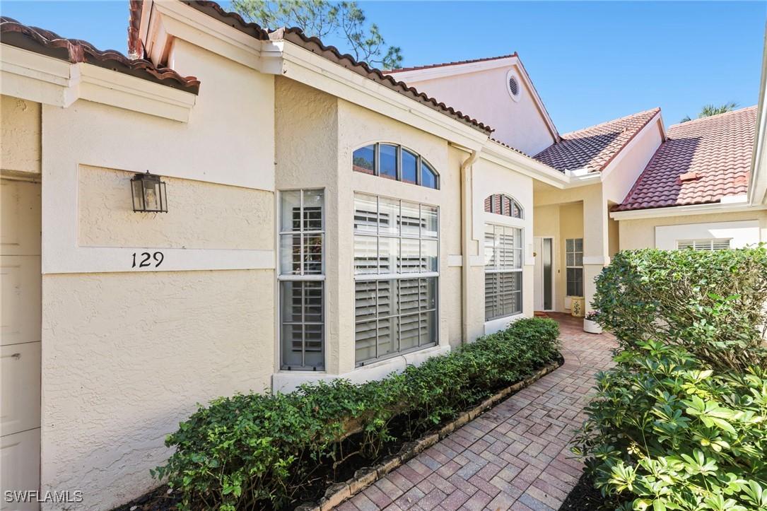 129 Amblewood Ln. #2-201, Naples, FL 34105