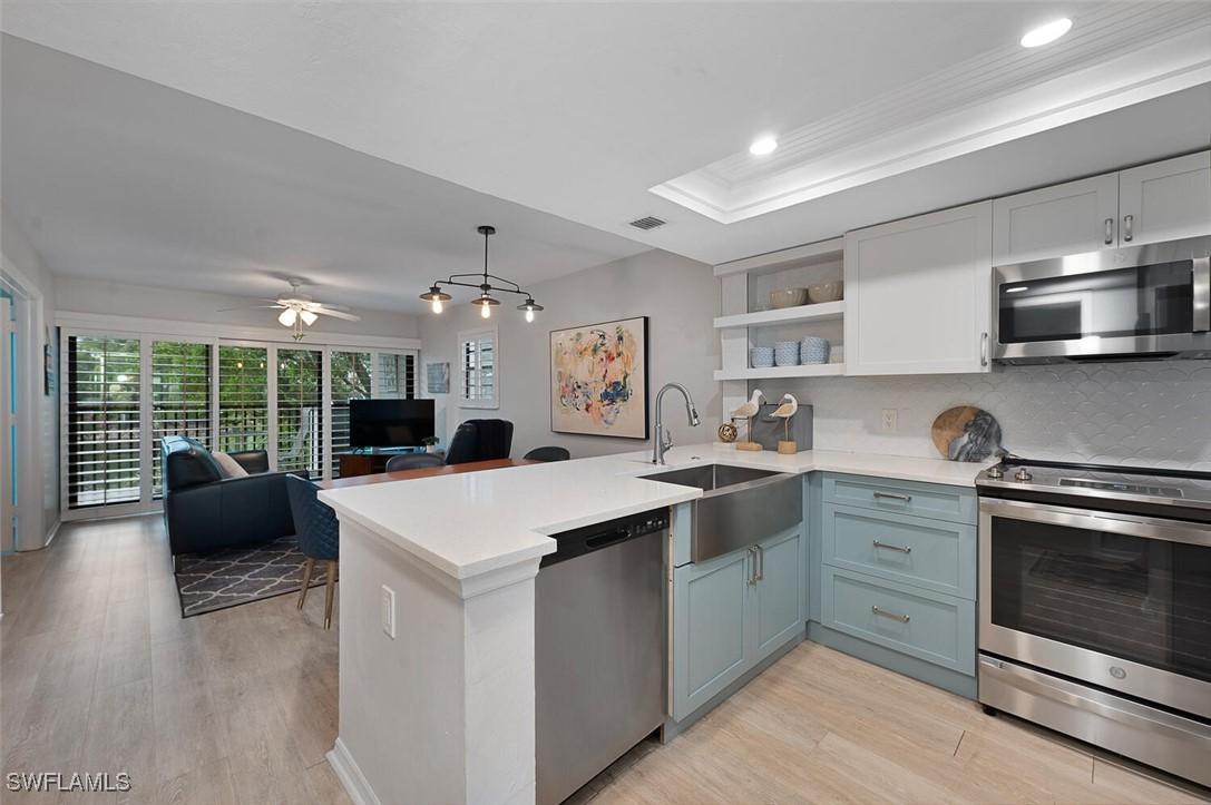 600 Neapolitan Way #248, Naples, FL 34103