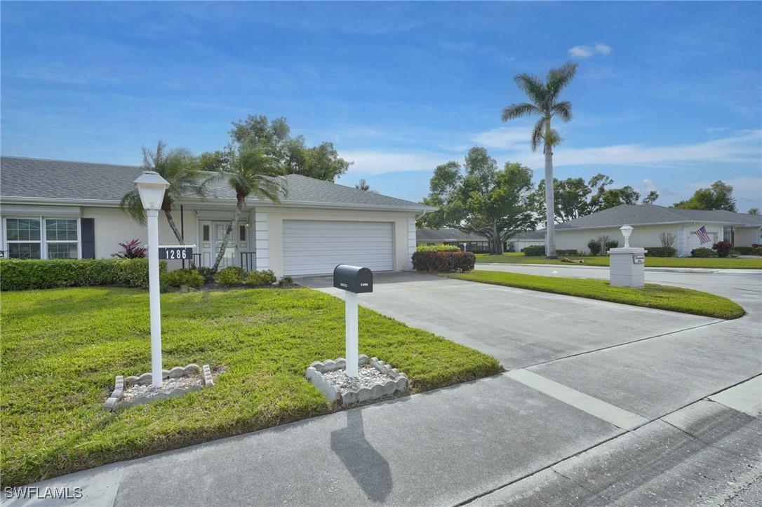 1286 Broadwater Dr., Fort Myers, FL 33919