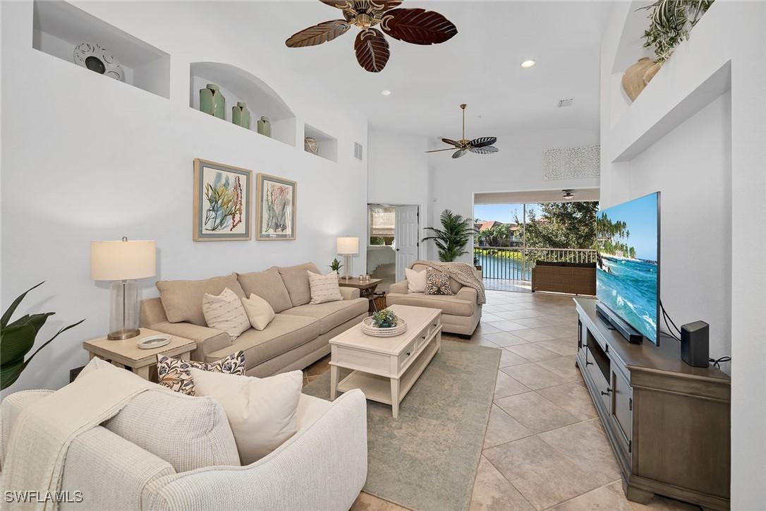 6686 Alden Woods Cir. #202, Naples, FL 34113