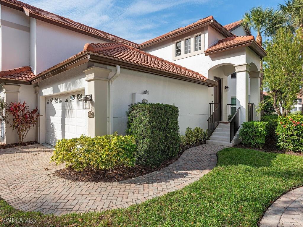 2150 Hawksridge Dr. #1804, Naples, FL 34105