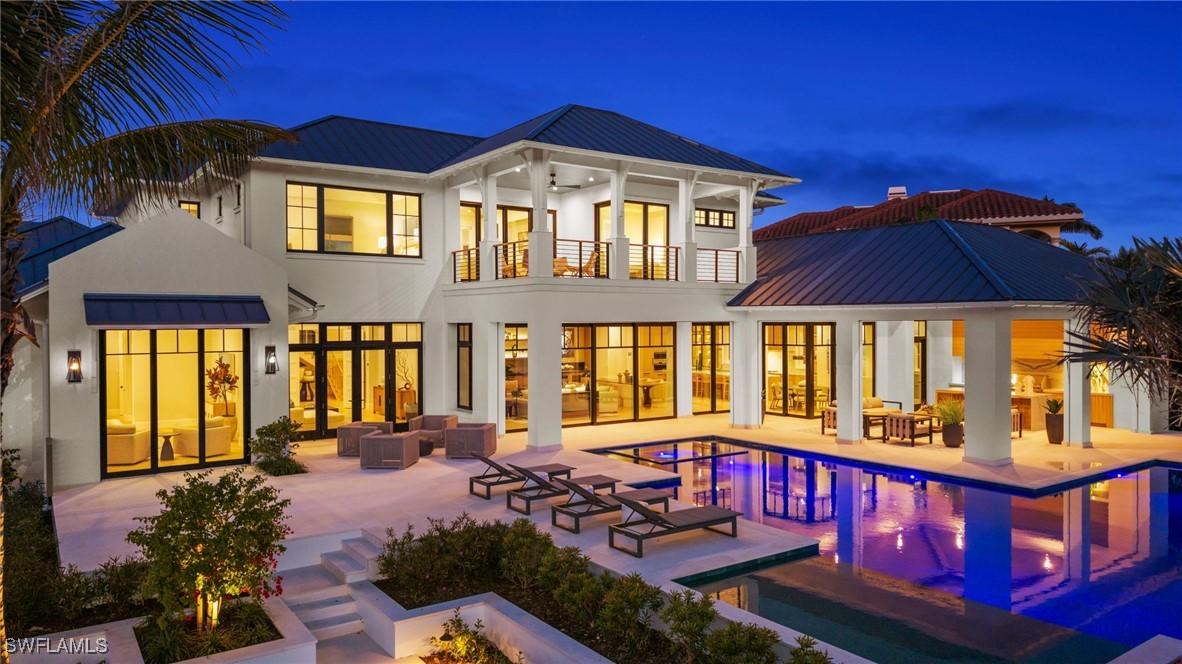 2020 7th St., Naples, FL 34102