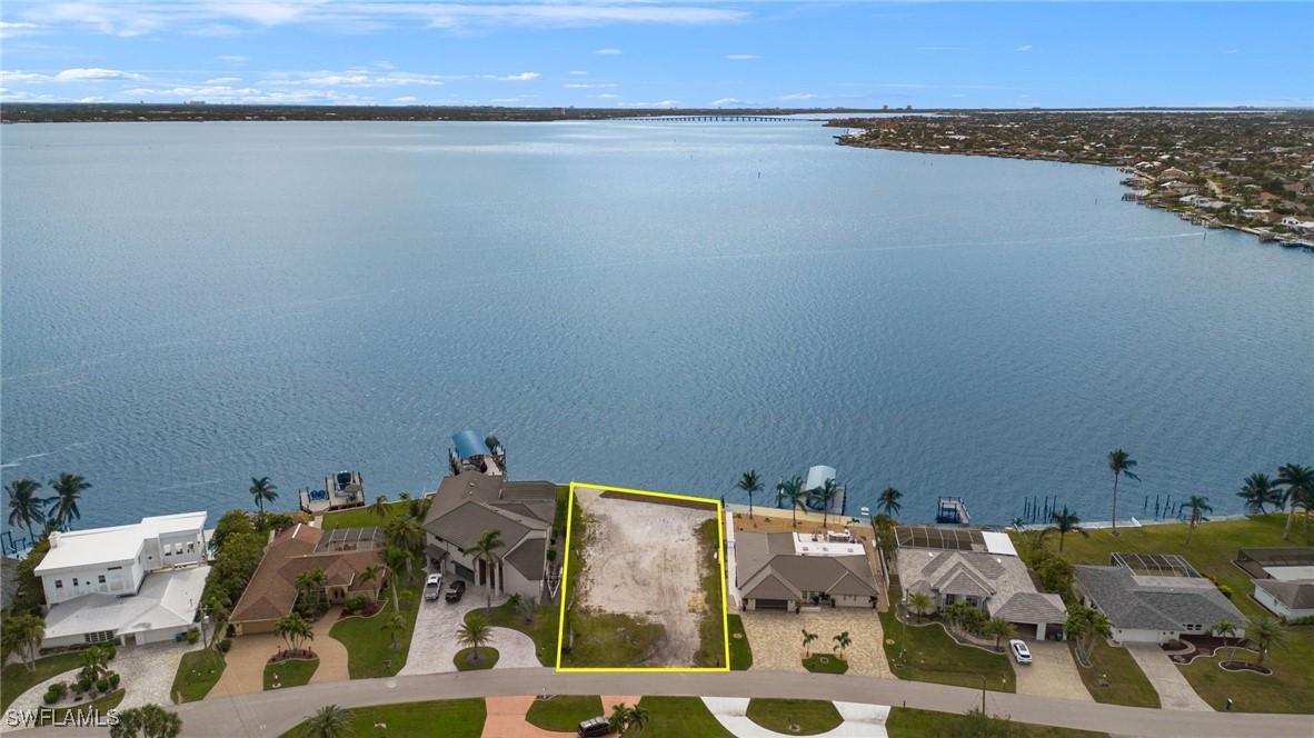 2290 SE 28th St., Cape Coral, FL 33904