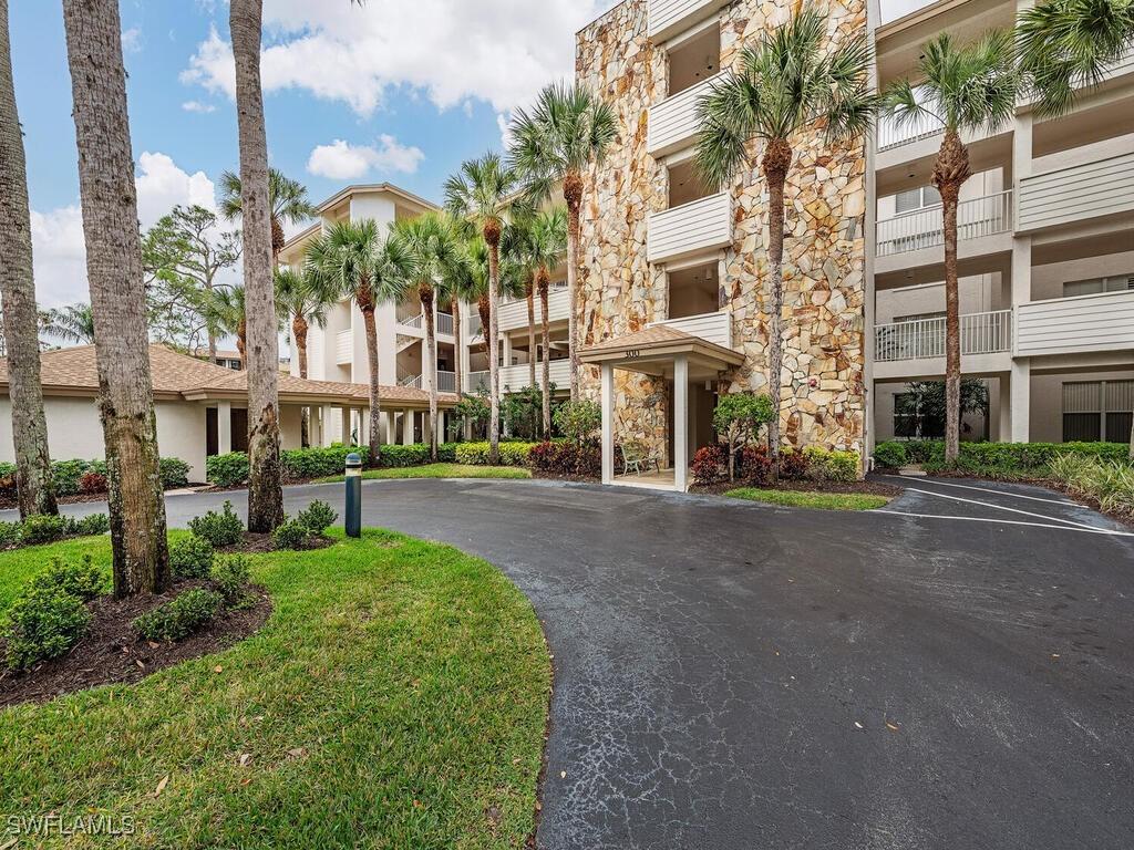 300 Wyndemere Way #C302, Naples, FL 34105