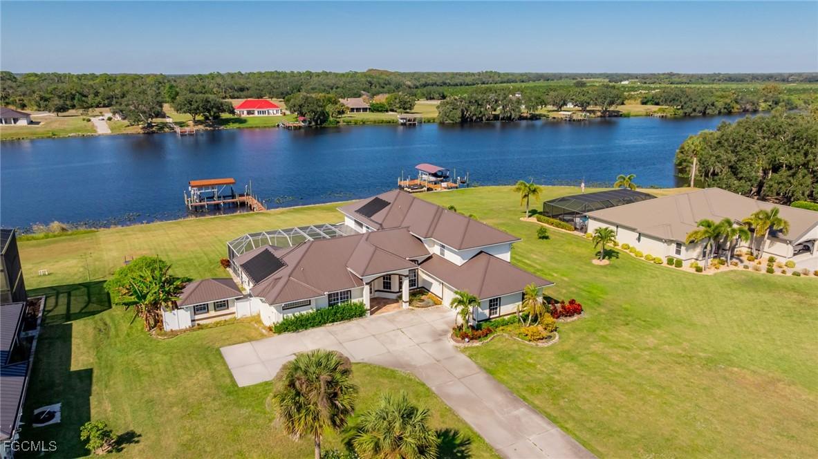 5276 River Blossom Ln., Fort Denaud, FL 33935