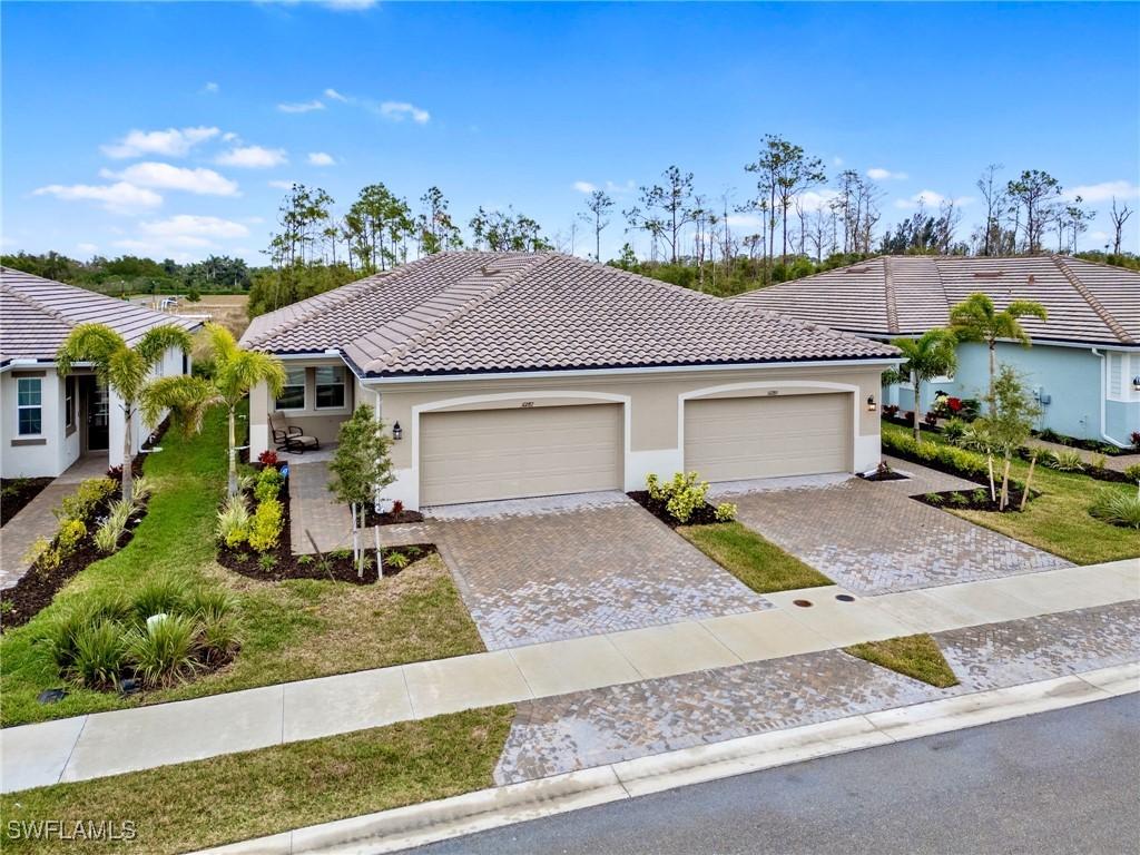 10287 Bonavie Cove Dr., Fort Myers, FL 33966