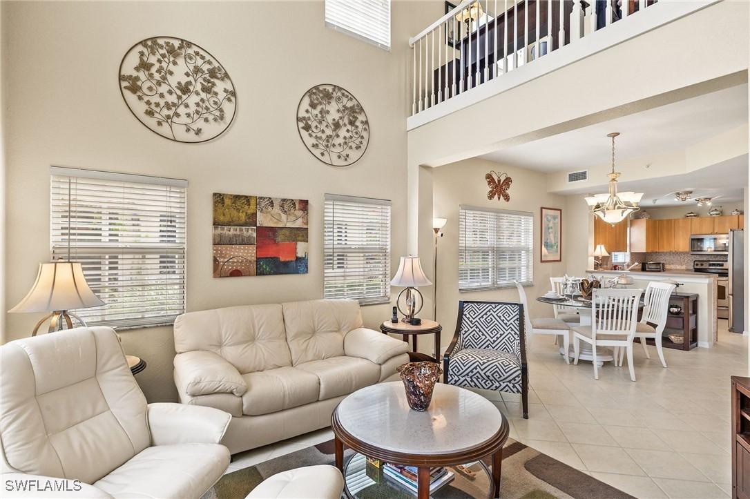 4455 Botanical Place Cir. #107, Naples, FL 34112